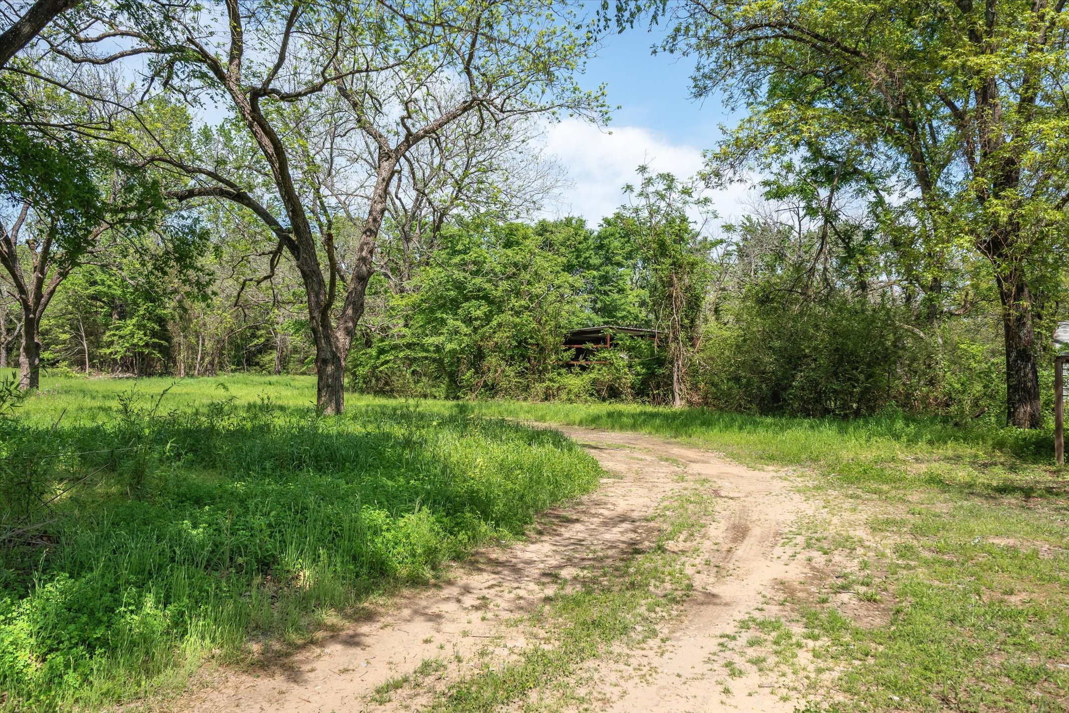 2710 Us Highway 80 Grand Saline TX 75140