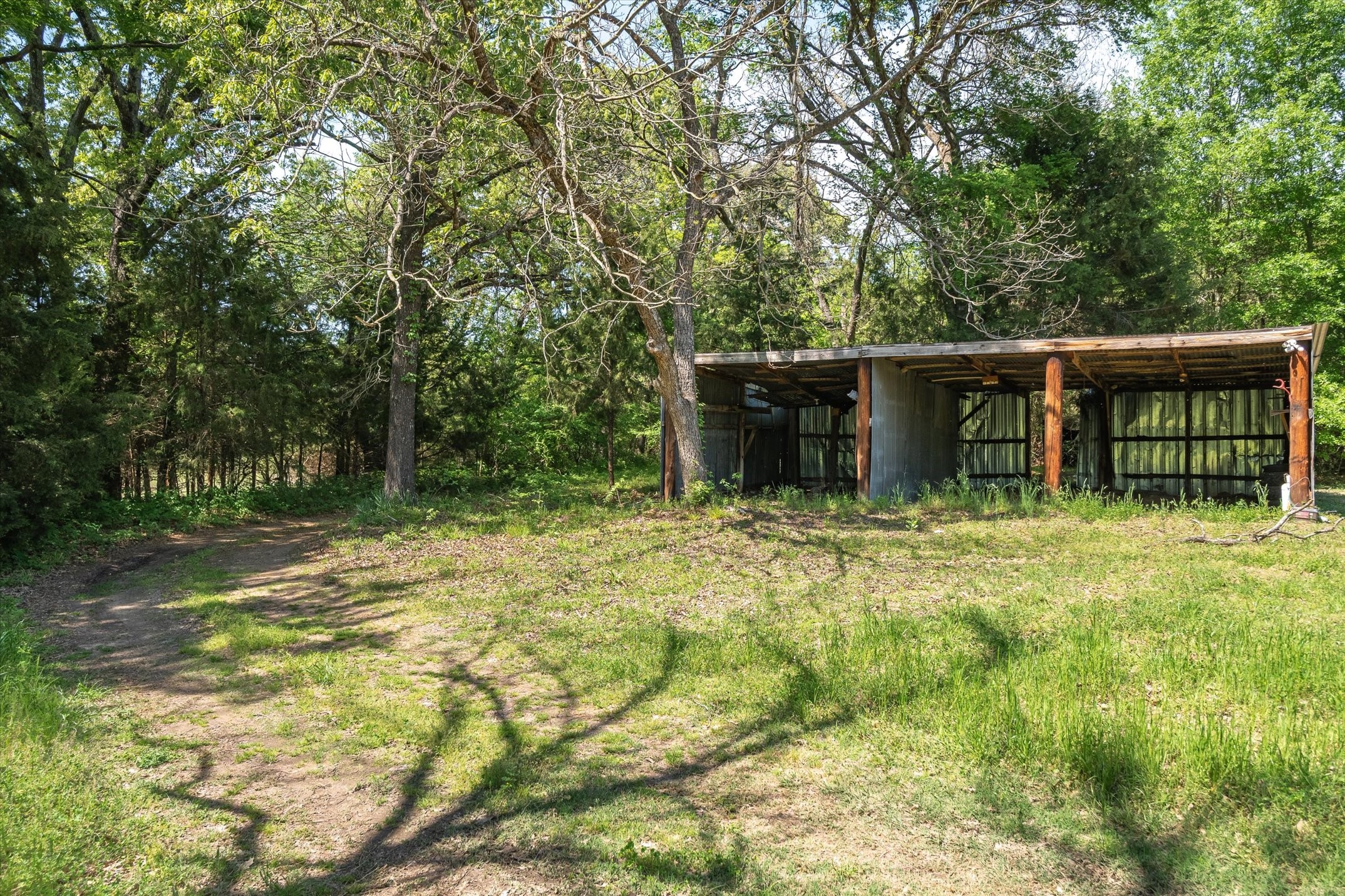 2710 Us Highway 80 Grand Saline TX 75140