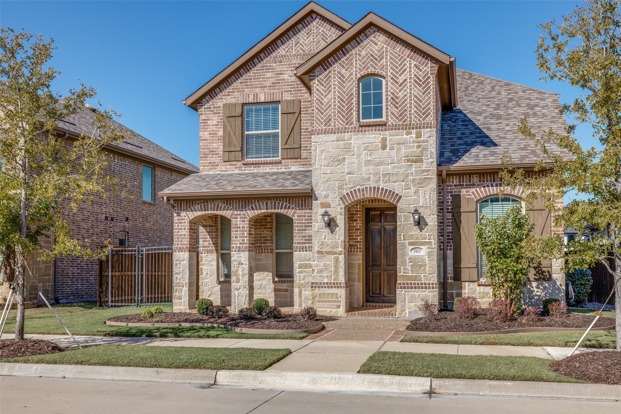 1611 Rose Willow Way Arlington TX 76005