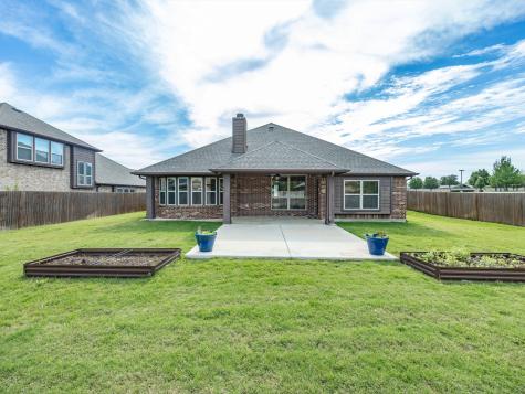 1512 Starr Court Aubrey TX 76227