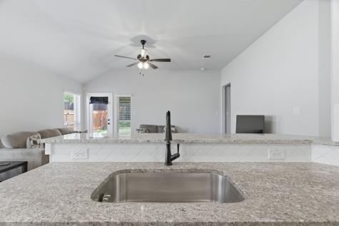 1106 Holly Street Cleburne TX 76033
