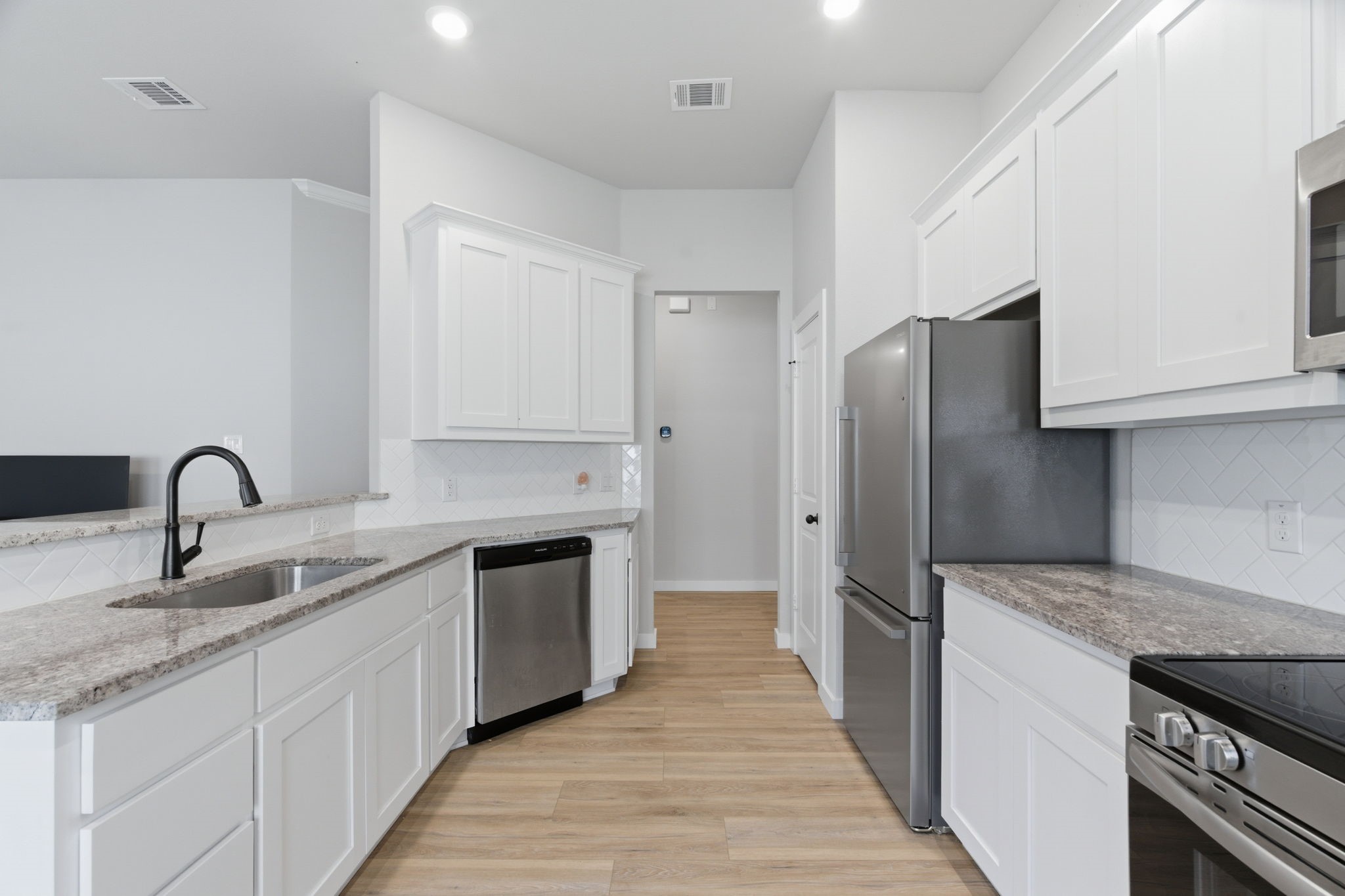 1106 Holly Street Cleburne TX 76033