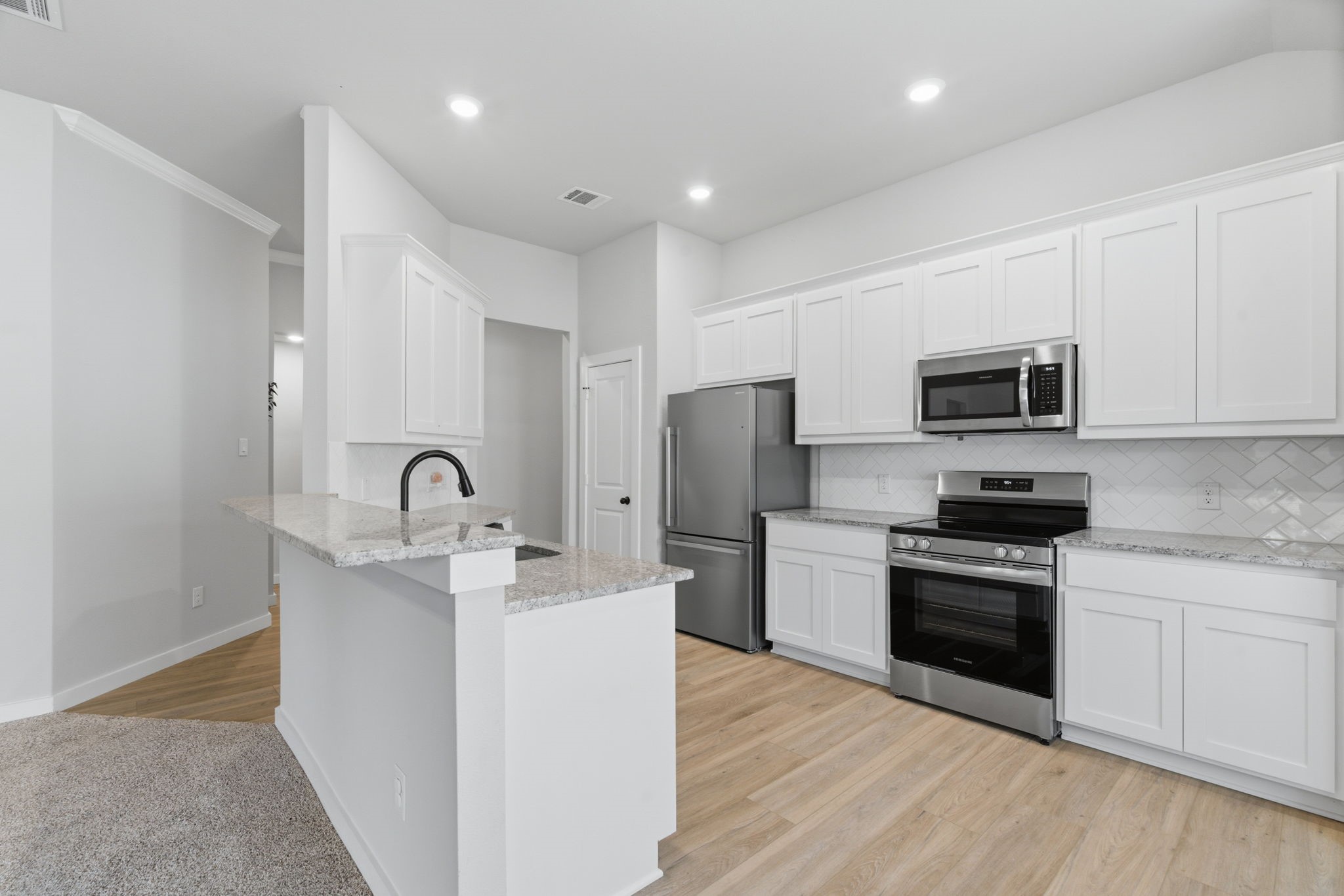 1106 Holly Street Cleburne TX 76033