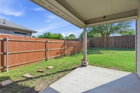 1106 Holly Street Cleburne TX 76033