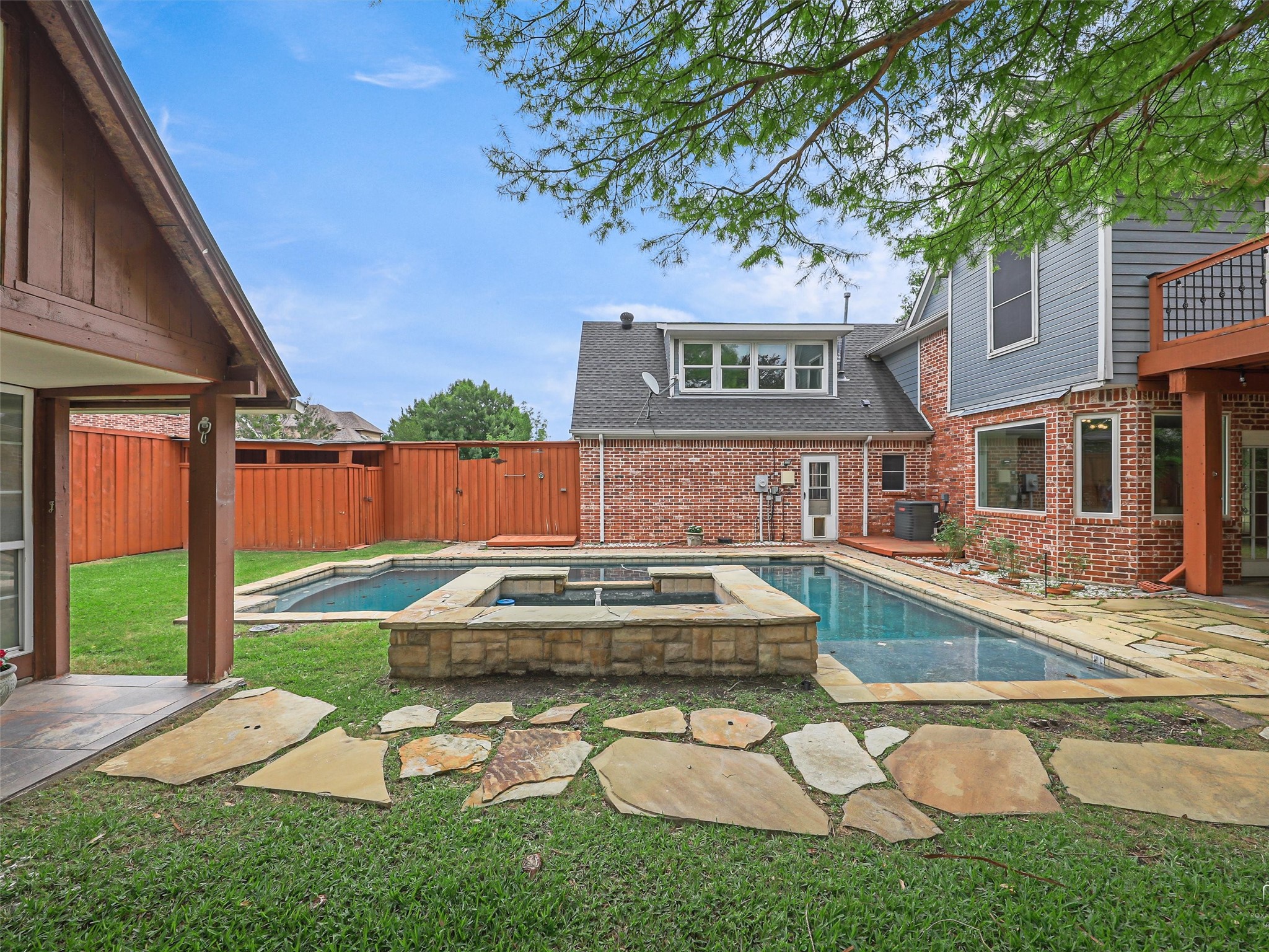 2141 Ironside Drive Plano TX 75075