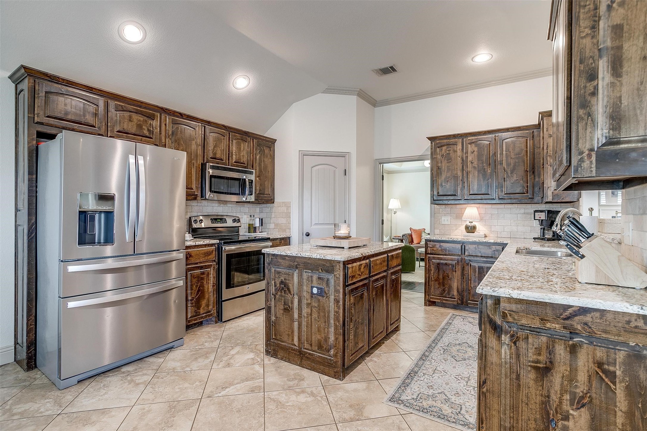 7233 Prestwick Terrace Benbrook TX 76126