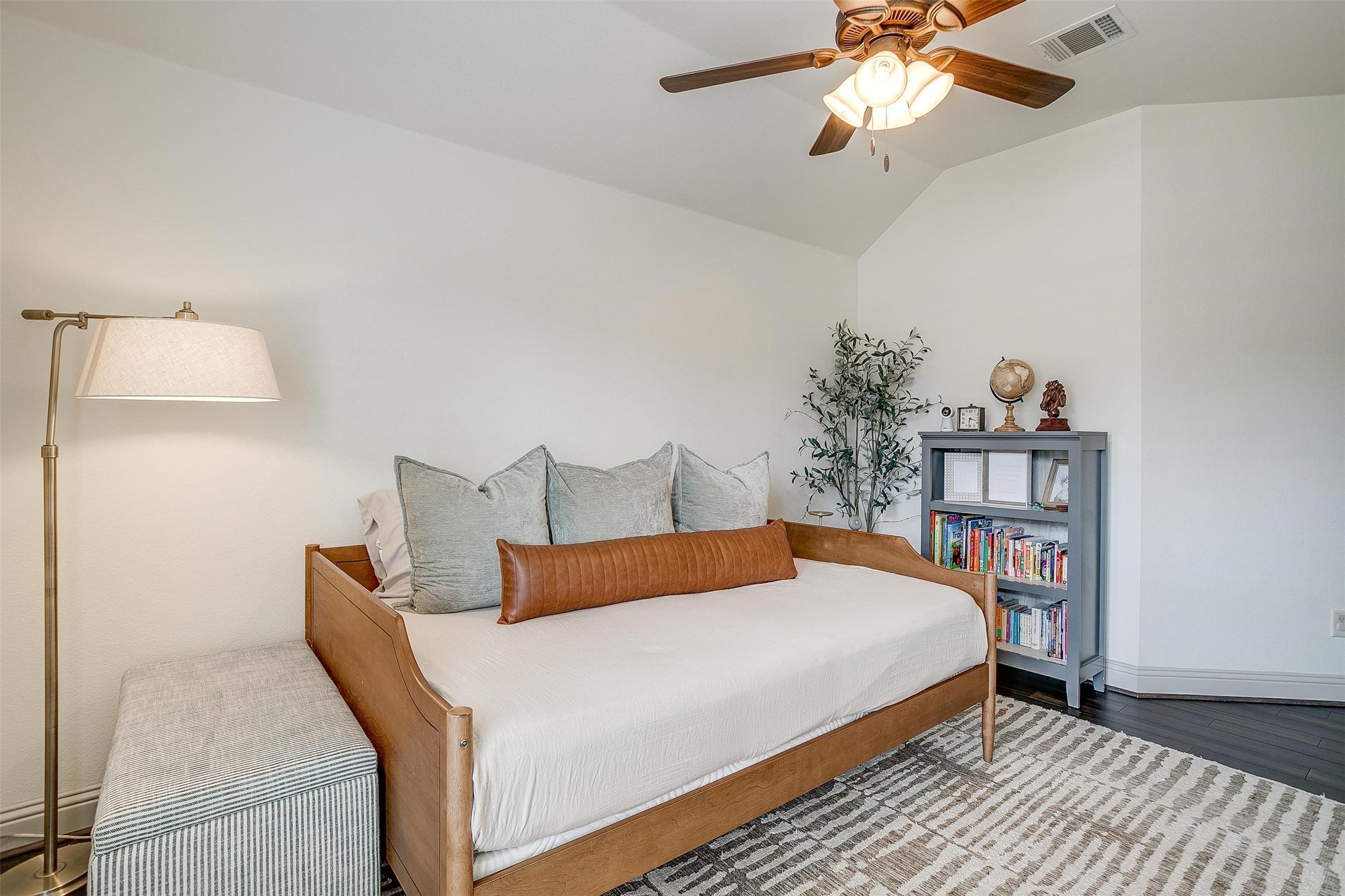 7233 Prestwick Terrace Benbrook TX 76126