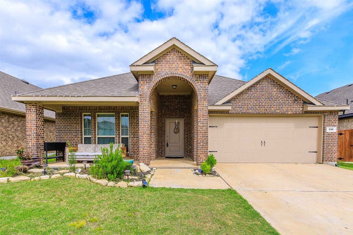 216 Garden Grove Drive Waxahachie TX 75165