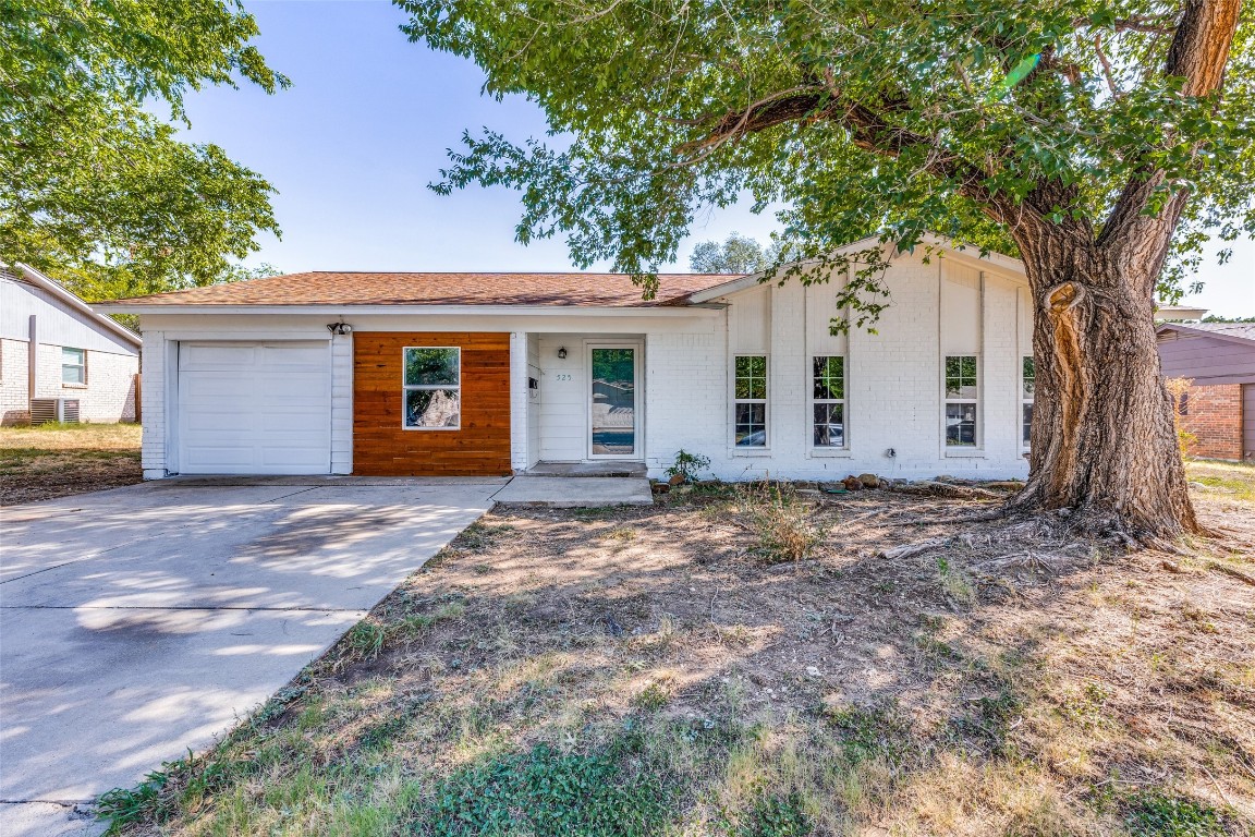 525 Kemper Avenue Crowley TX 76036