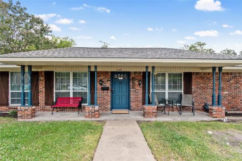 1109 Woodleigh Drive Irving TX 75061