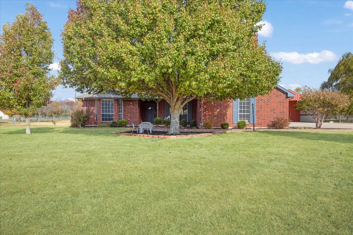 109 Meadowview Circle Van Alstyne TX 75495