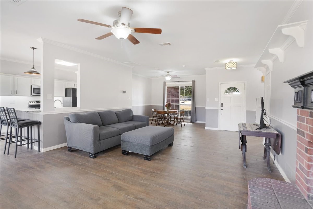 109 Meadowview Circle Van Alstyne TX 75495