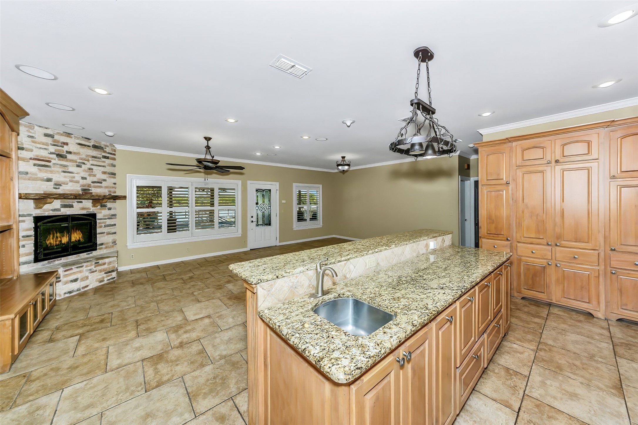 566 Selma Road Bowie TX 76230