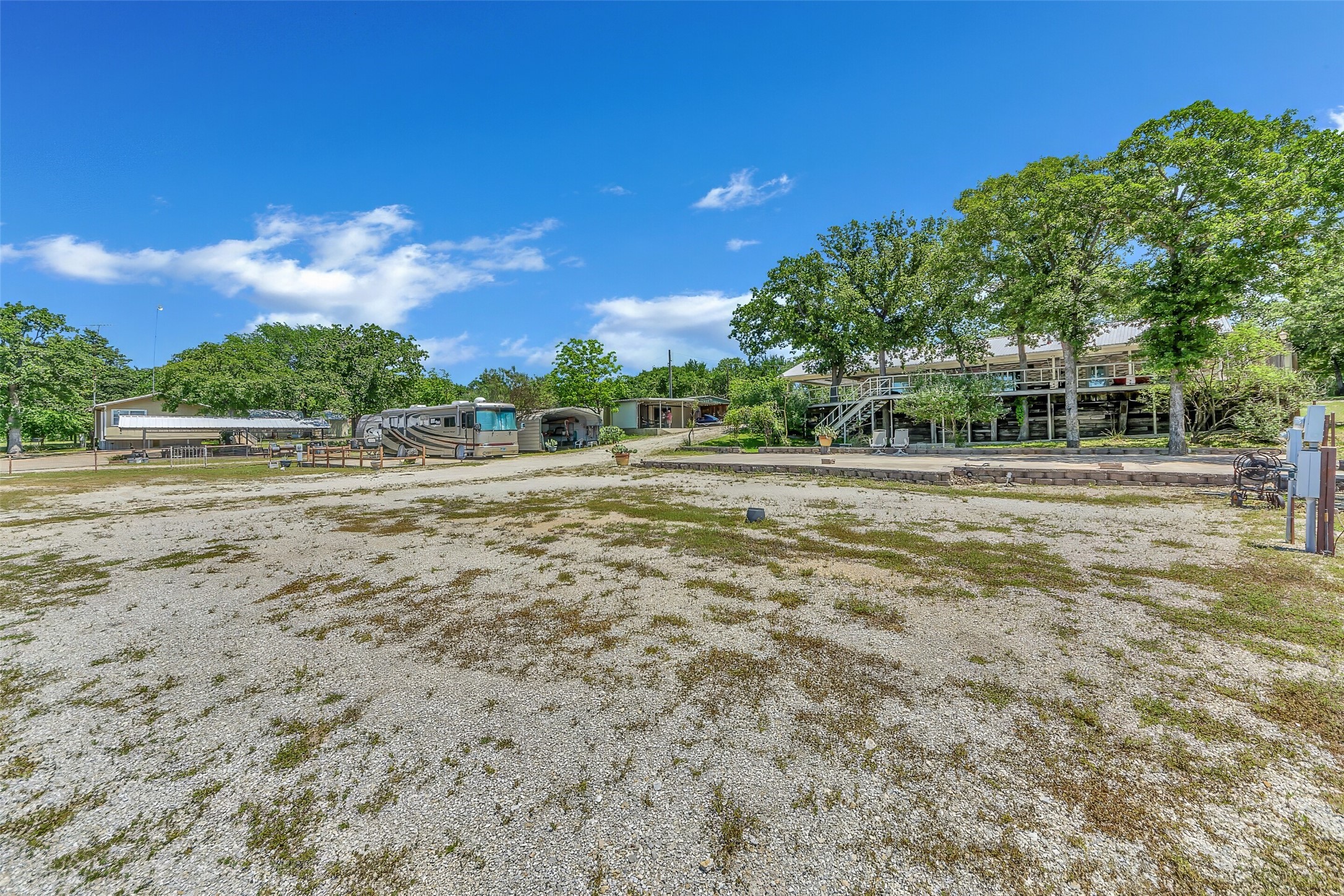 566 Selma Road Bowie TX 76230