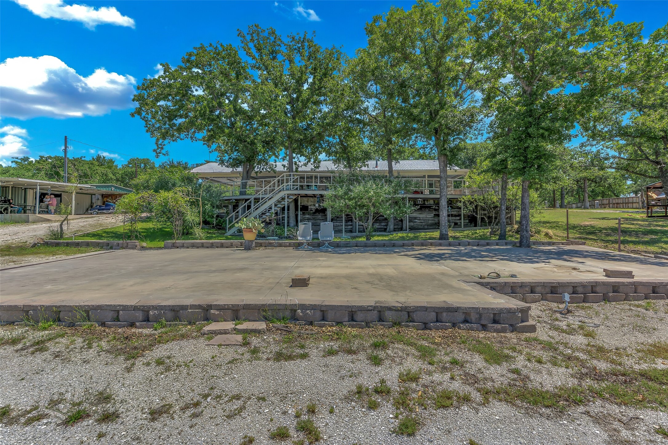 566 Selma Road Bowie TX 76230