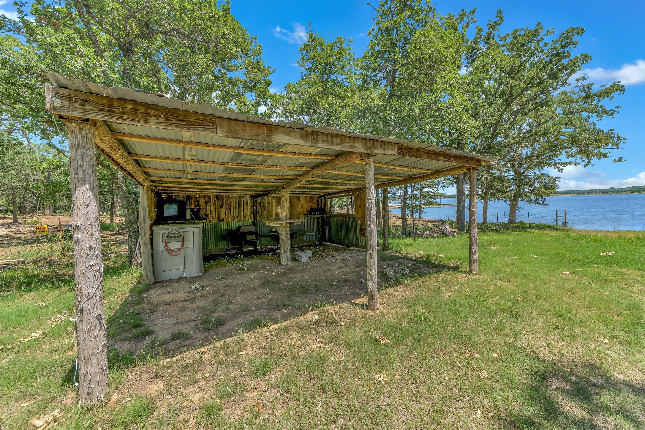 566 Selma Road Bowie TX 76230