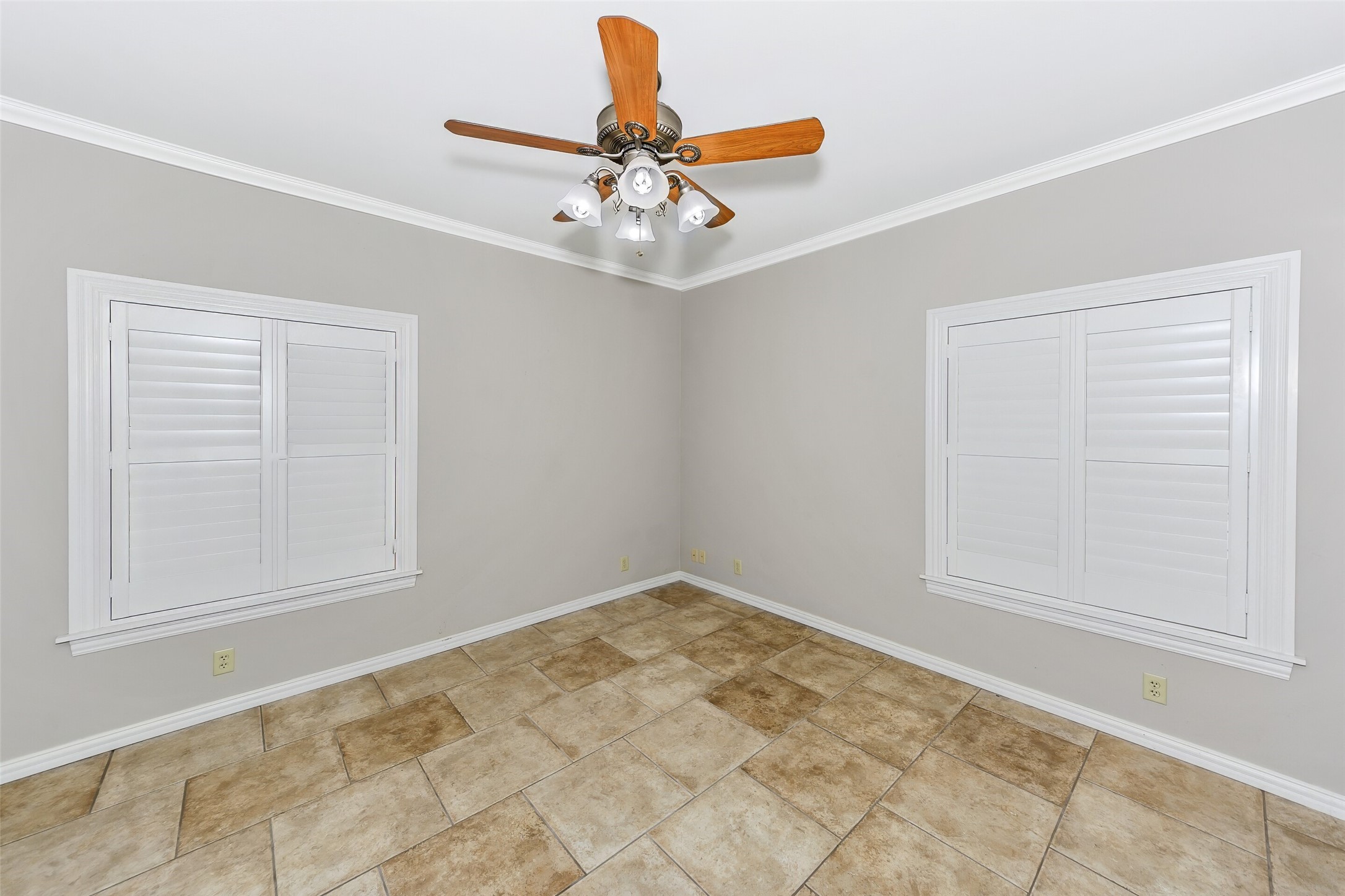 566 Selma Road Bowie TX 76230