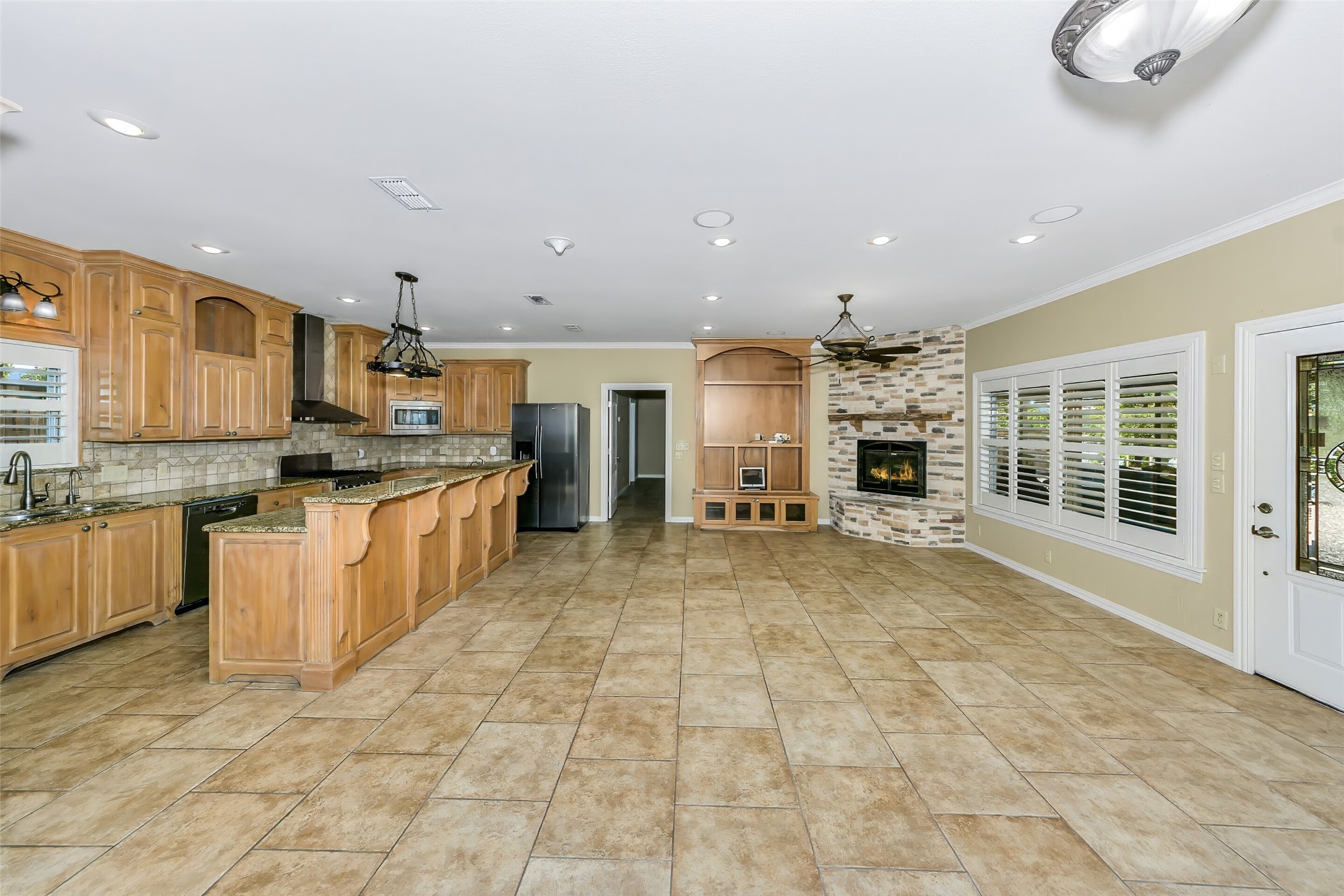 566 Selma Road Bowie TX 76230