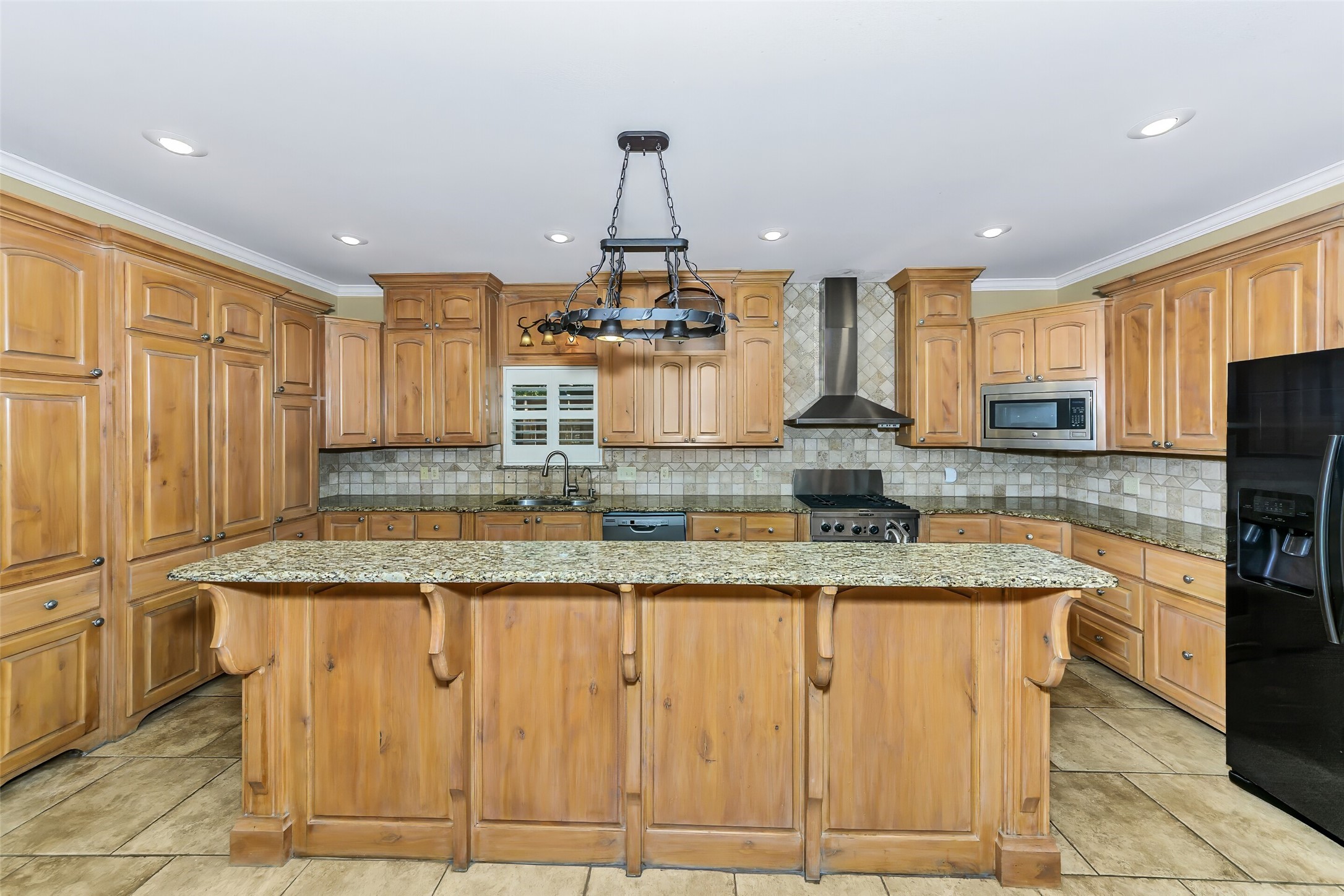566 Selma Road Bowie TX 76230