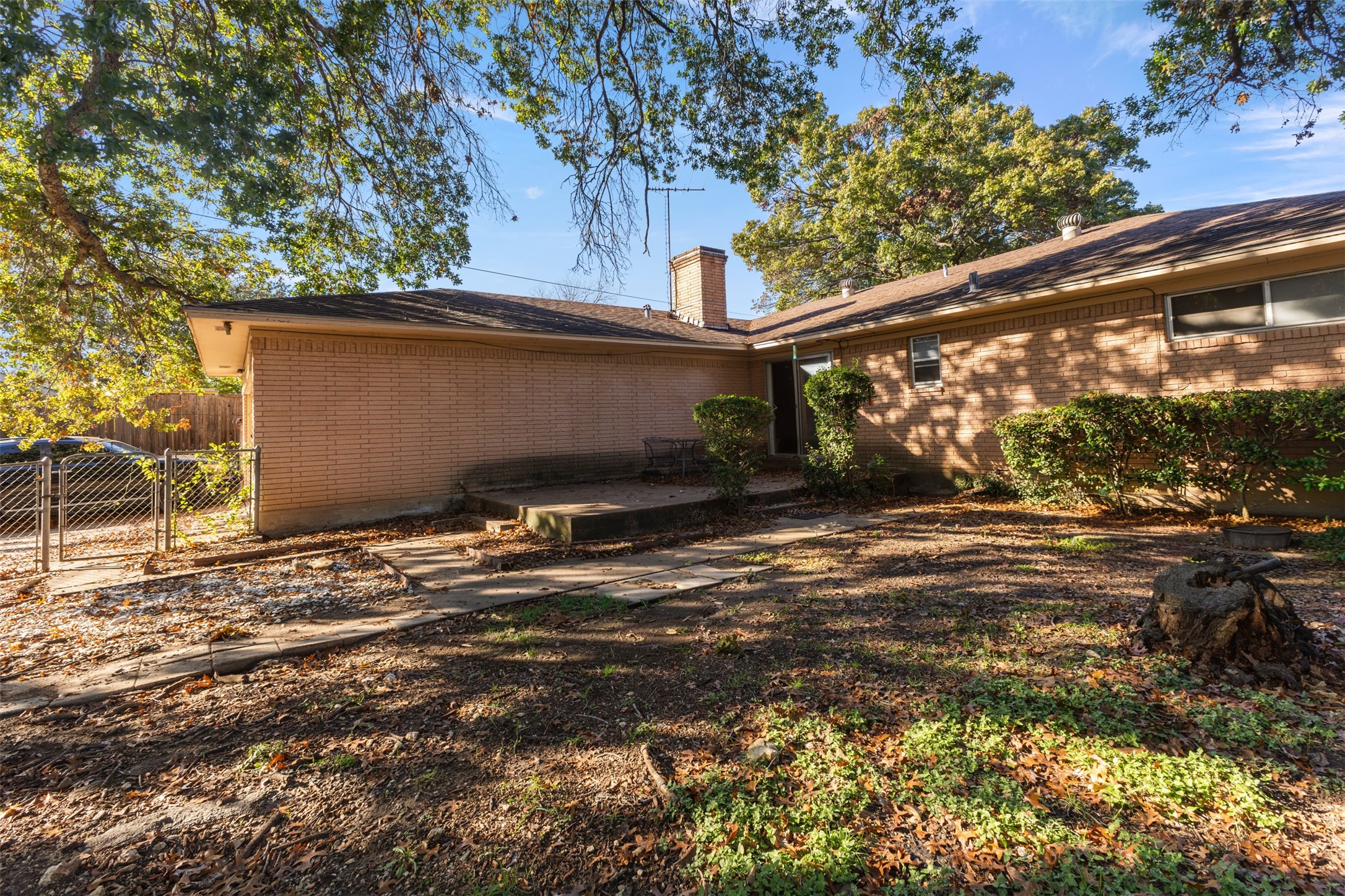 3706 Kimballdale Drive Dallas TX 75233