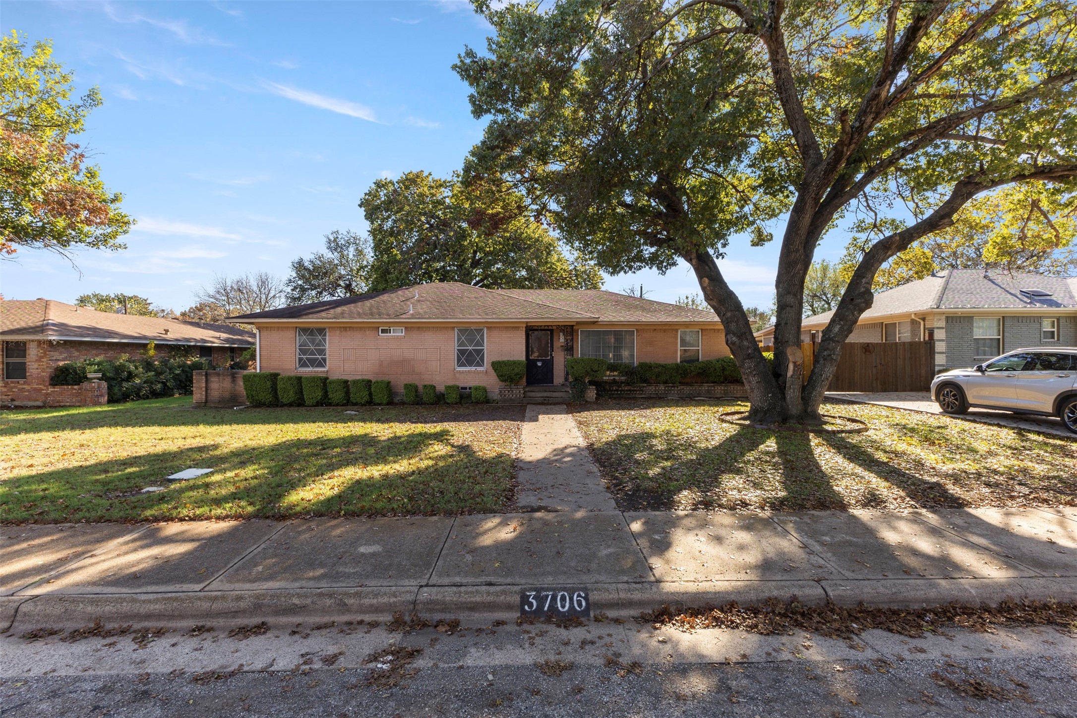 3706 Kimballdale Drive Dallas TX 75233