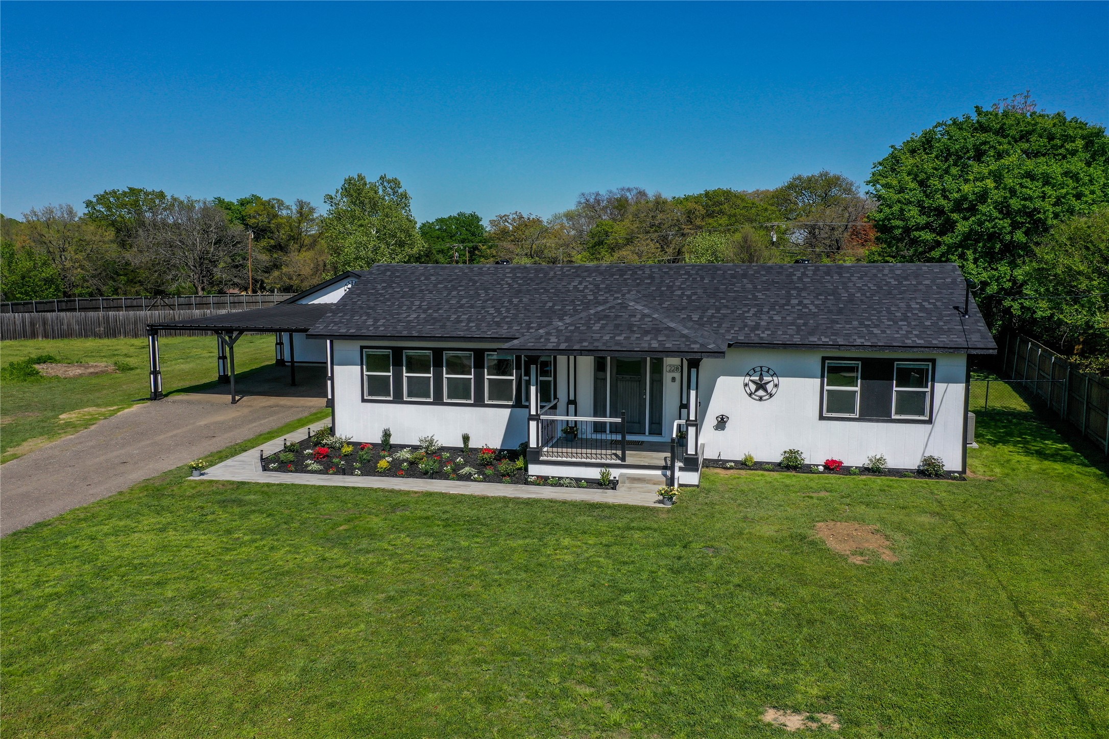 228 Autumn Wood Trail Gun Barrel City TX 75156
