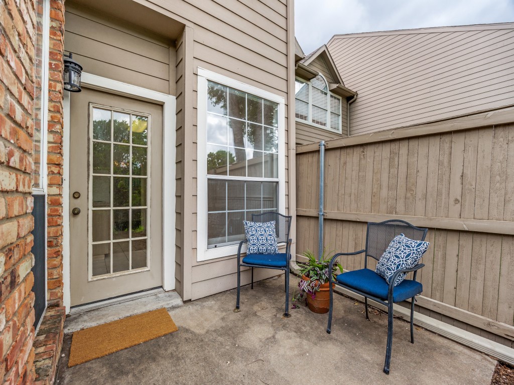 8602 Brittania Way Dallas TX 75243