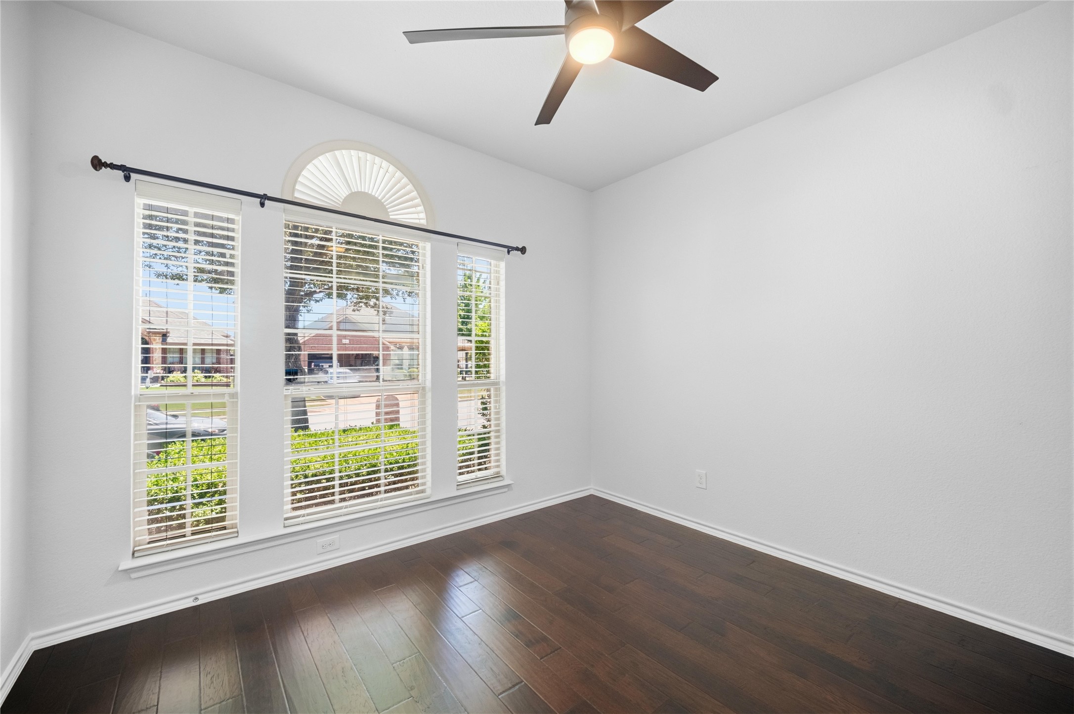 2105 Stoney Gorge Fort Worth TX 76177