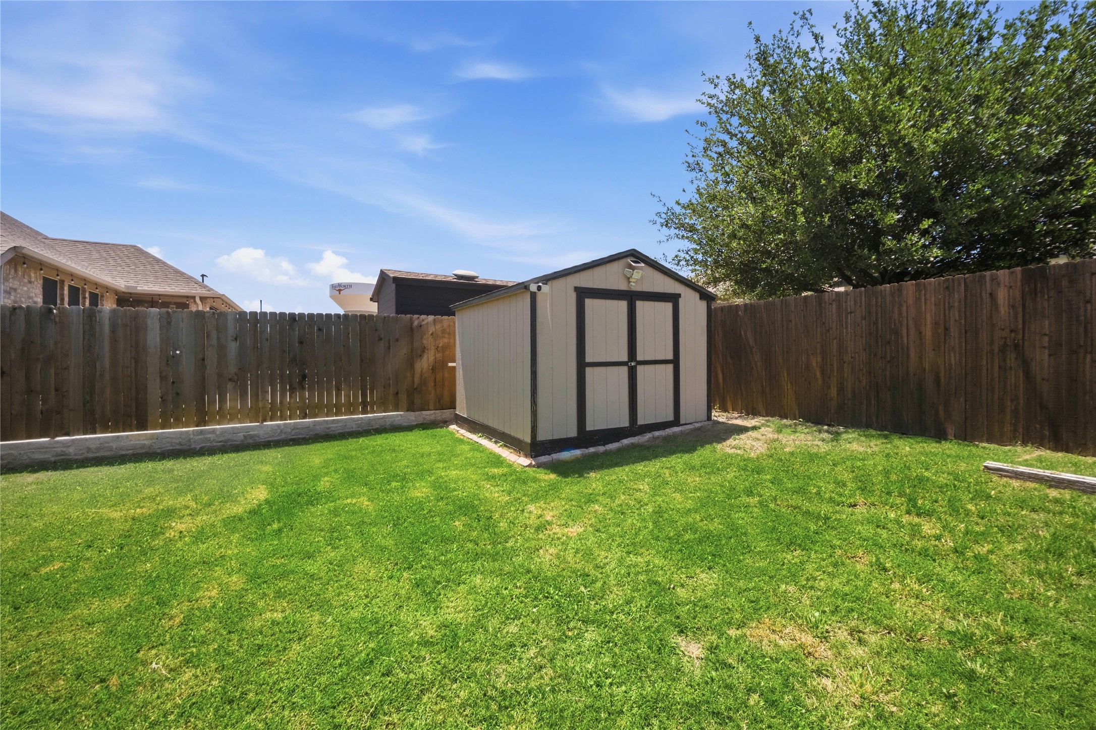 2105 Stoney Gorge Fort Worth TX 76177