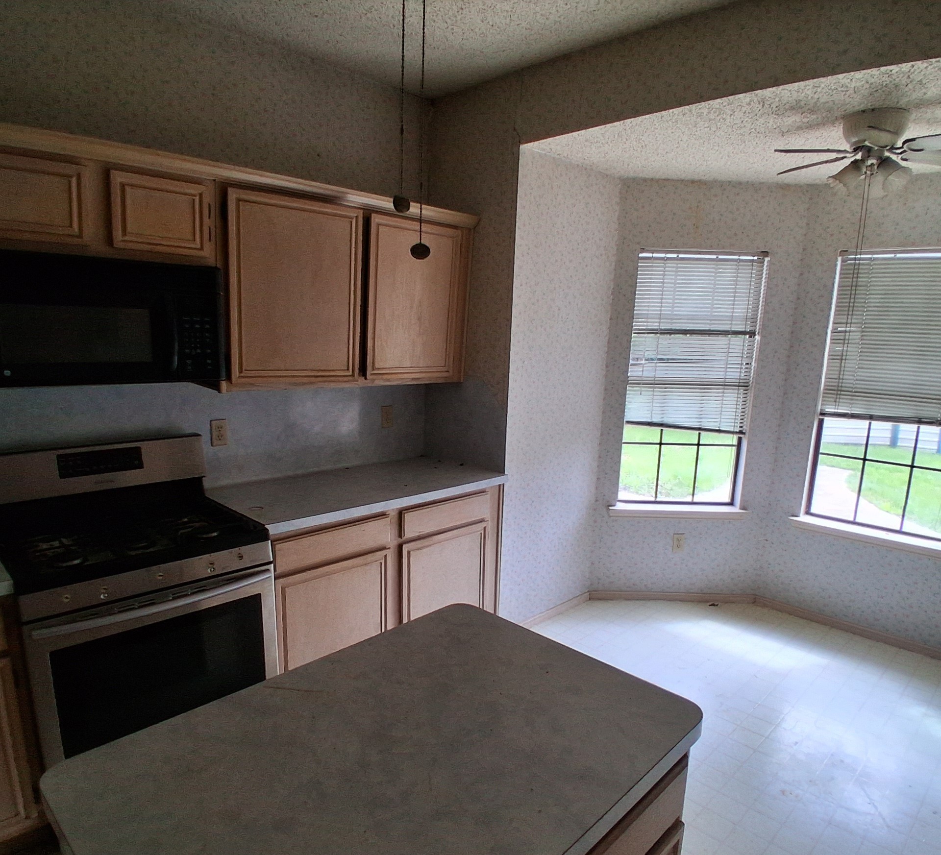 2215 Stillwater Drive Mesquite TX 75181