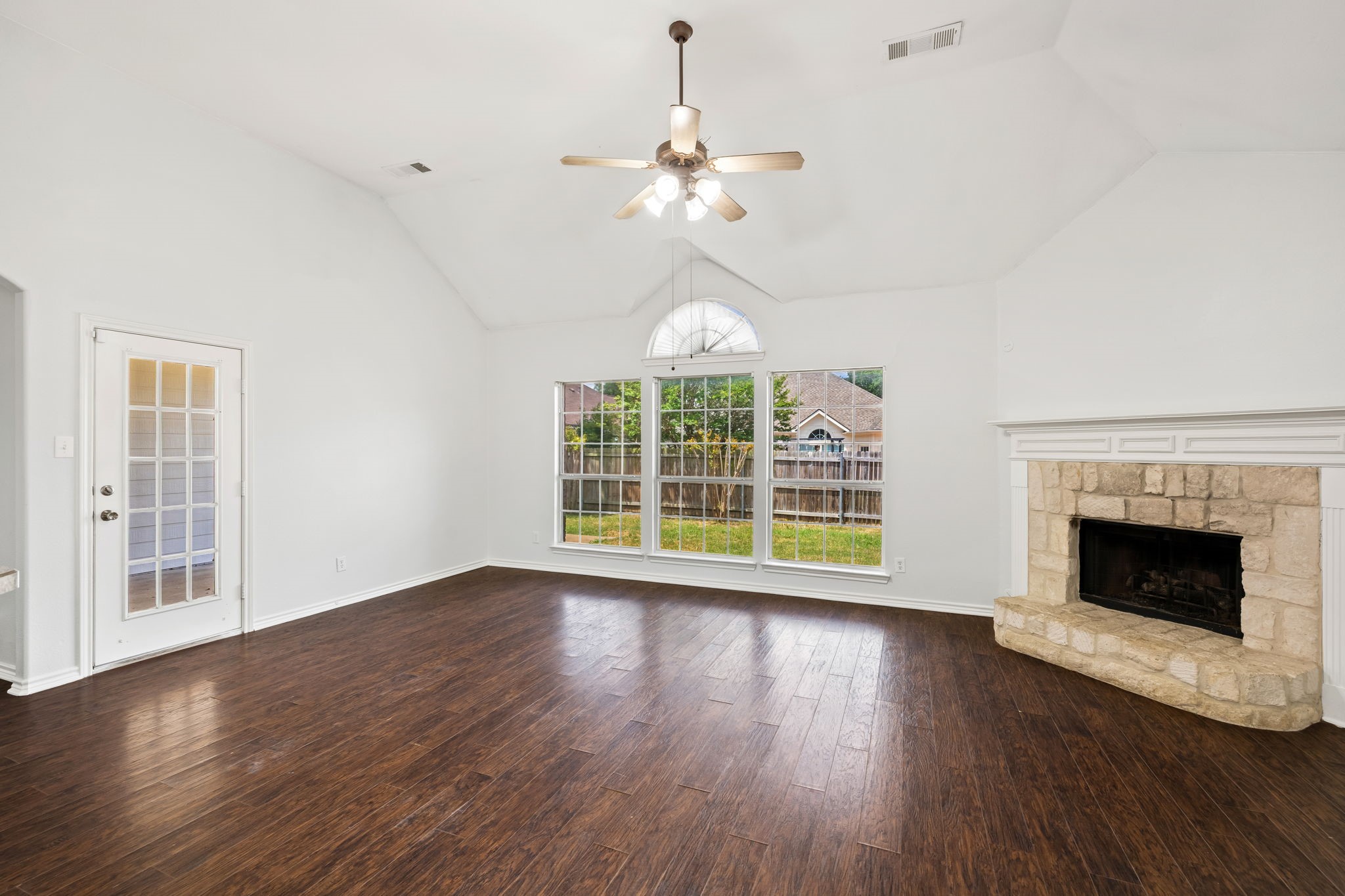 9 Roosevelt Court Mansfield TX 76063