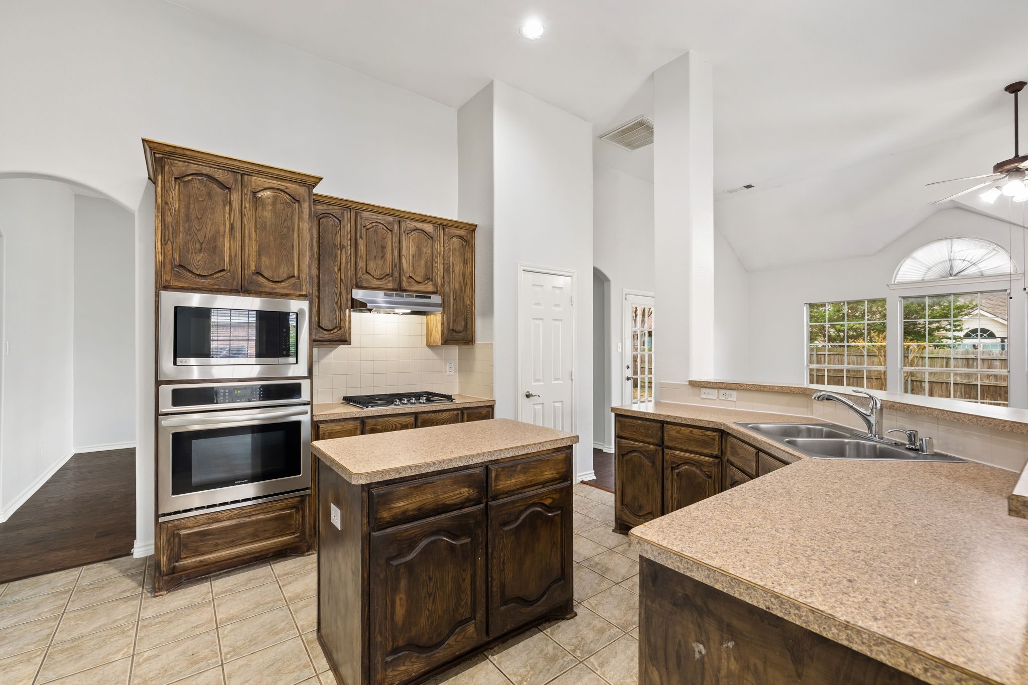 9 Roosevelt Court Mansfield TX 76063