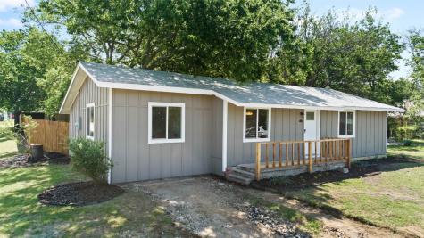 410 N Proctor Street Alvord TX 76225