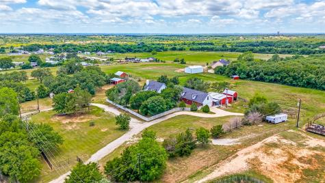 428 County Road 4681 Boyd TX 76023