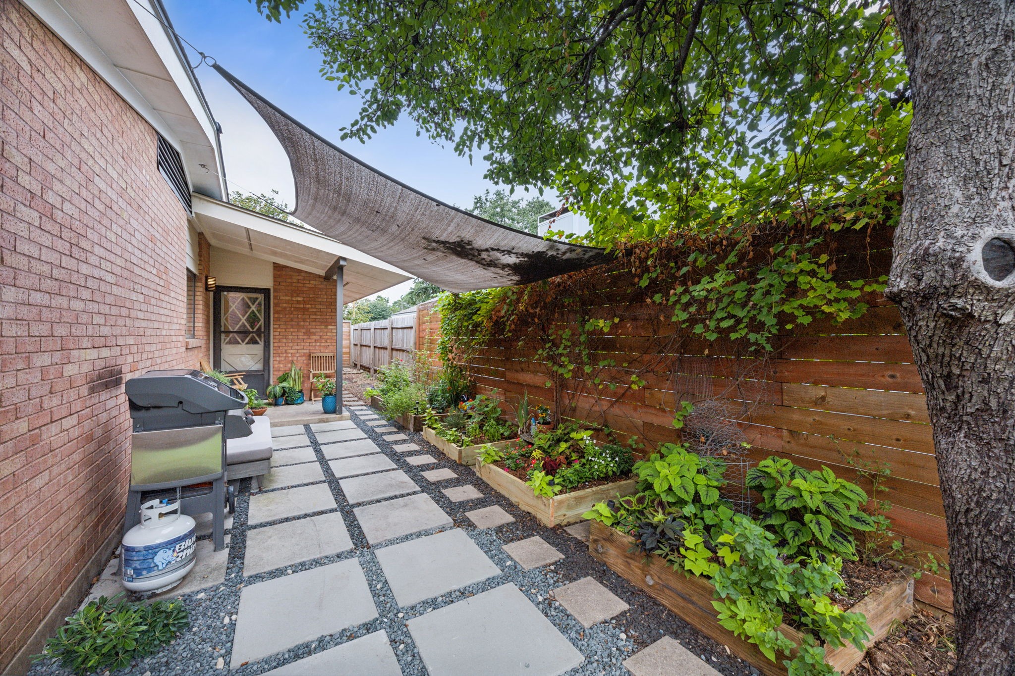 8648 Rolling Rock Lane Dallas TX 75238