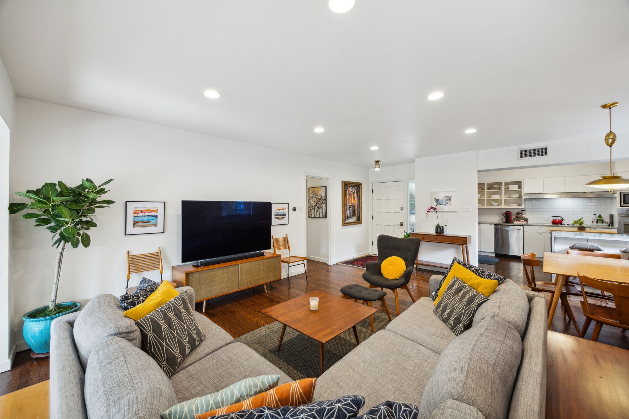 8648 Rolling Rock Lane Dallas TX 75238