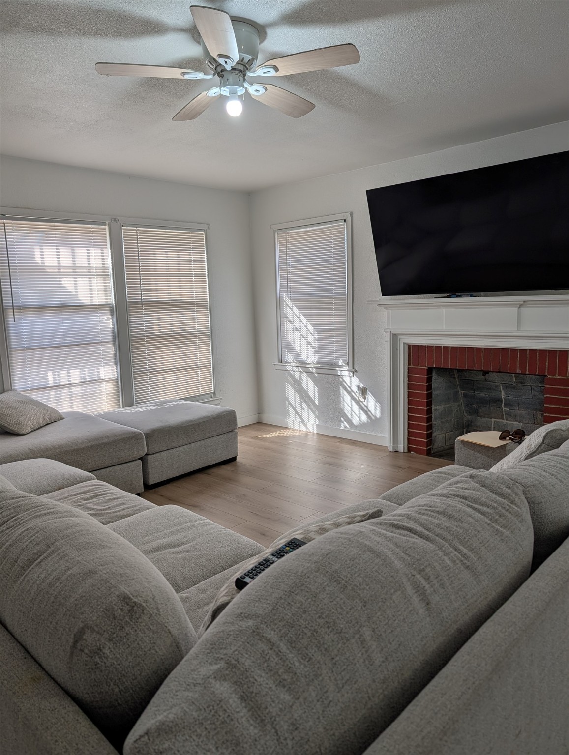 2748 S Llewellyn Avenue Dallas TX 75224