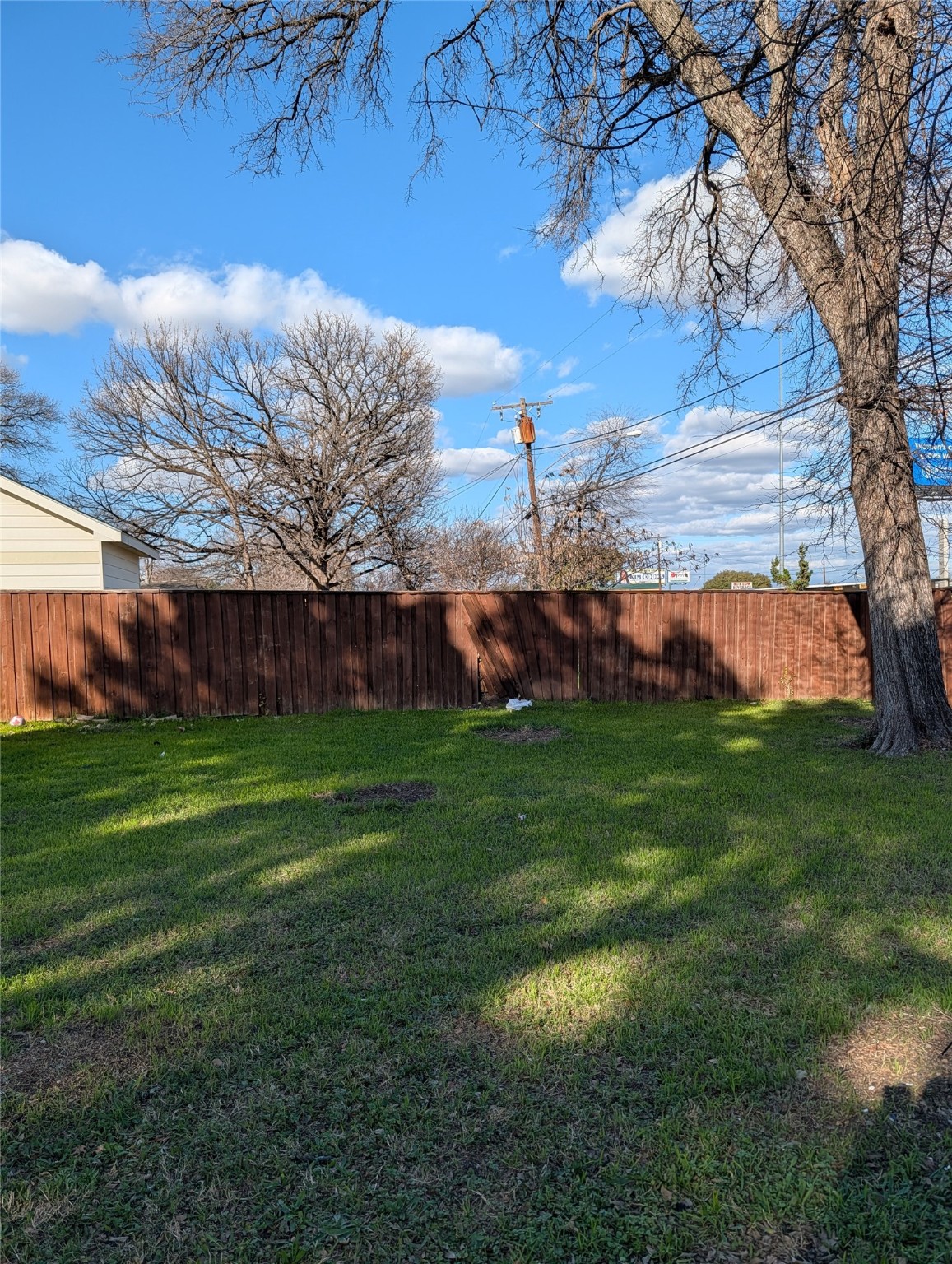 2748 S Llewellyn Avenue Dallas TX 75224