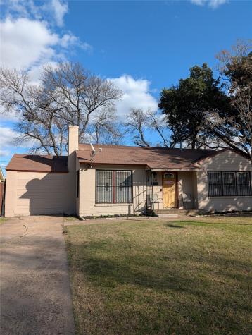 2748 S Llewellyn Avenue Dallas TX 75224
