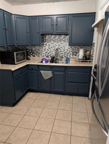 2748 S Llewellyn Avenue Dallas TX 75224
