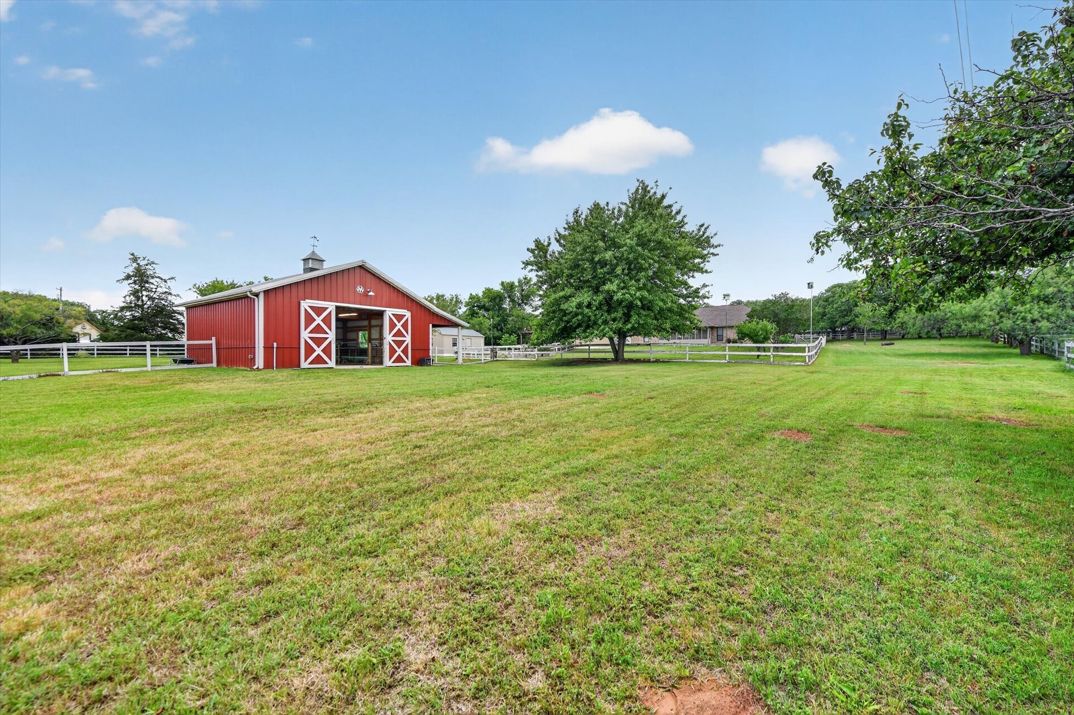 951 Ridgewood Circle Bartonville TX 76226