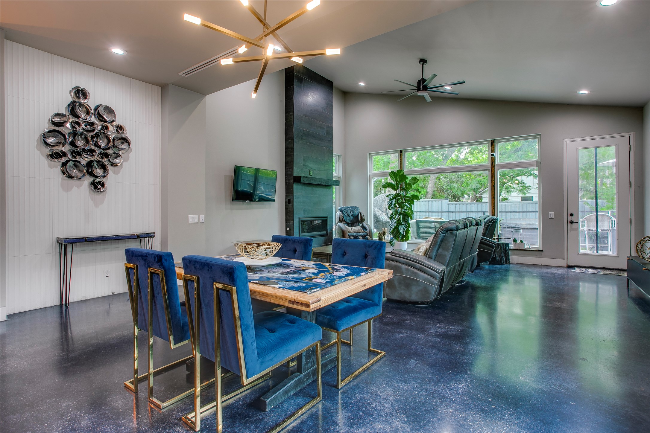 8926 Groveland Drive Dallas TX 75218