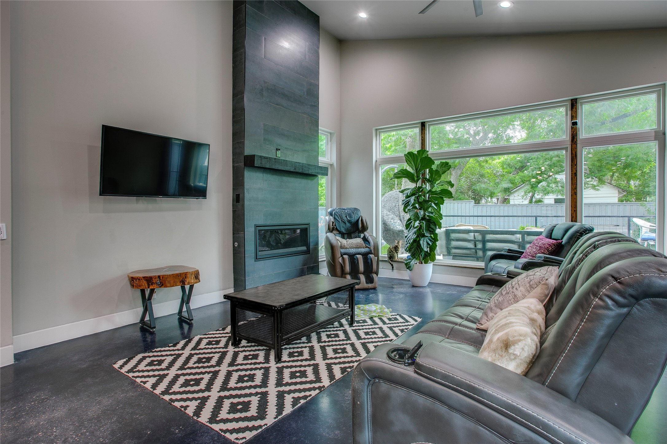 8926 Groveland Drive Dallas TX 75218