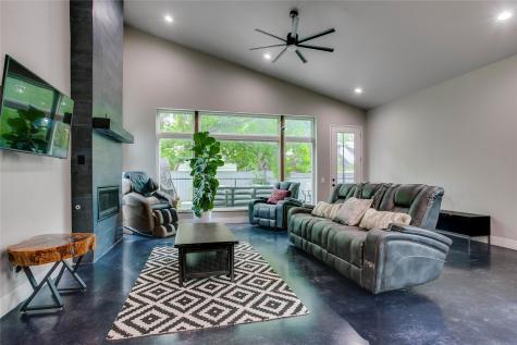 8926 Groveland Drive Dallas TX 75218