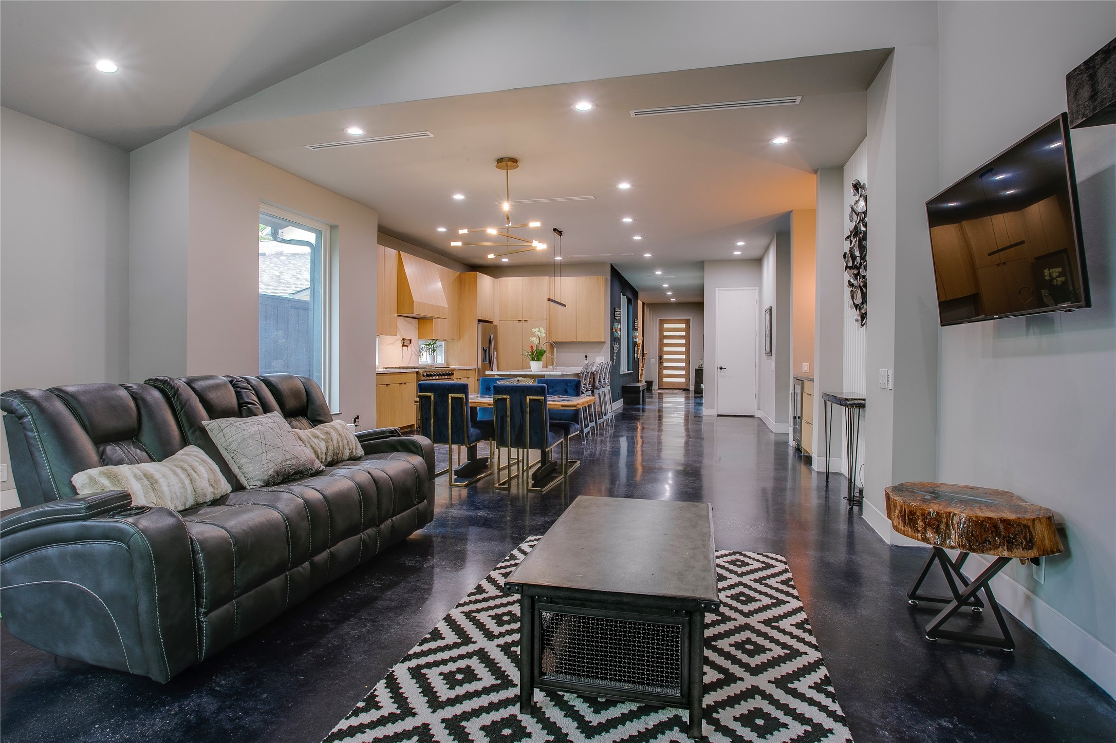 8926 Groveland Drive Dallas TX 75218