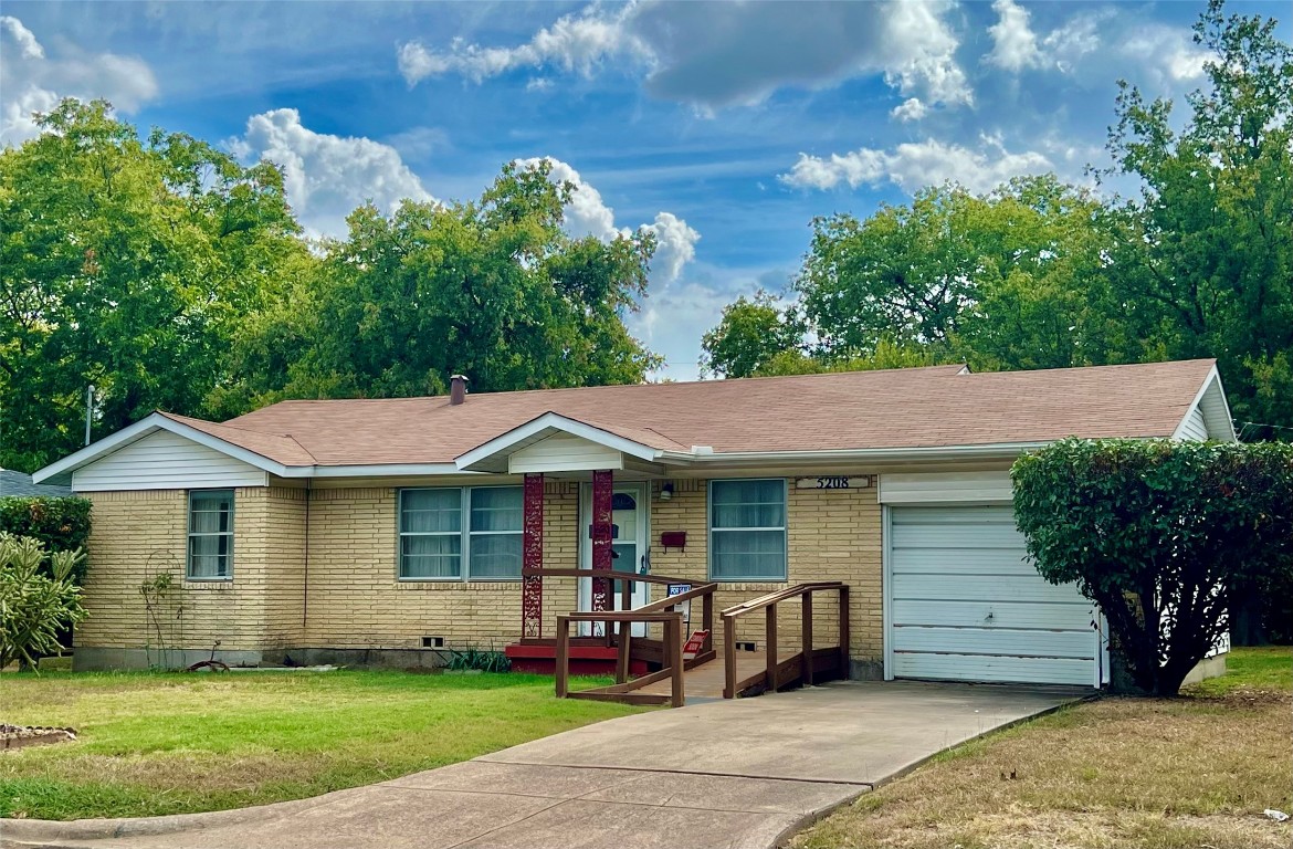 5208 Nadine Drive Haltom City TX 76117