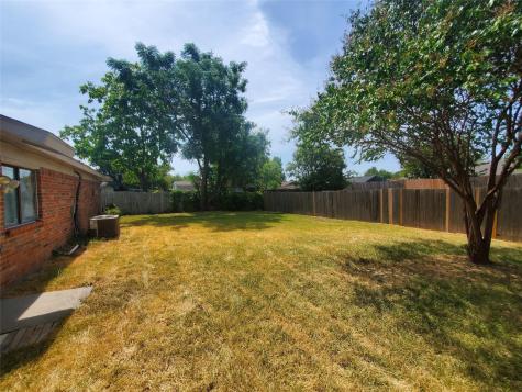 1618 Meridian Way Garland TX 75040
