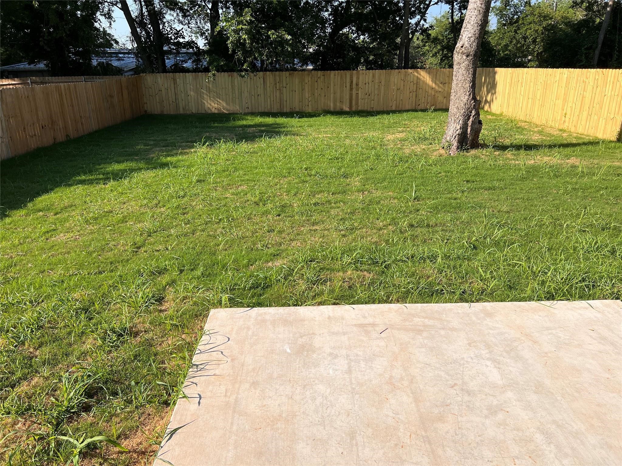 716 E 5th Street Bonham TX 75418