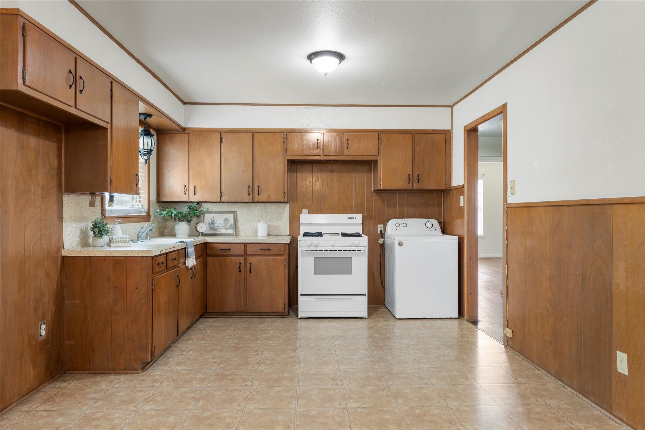 1107 N 66th Street Waco TX 76710