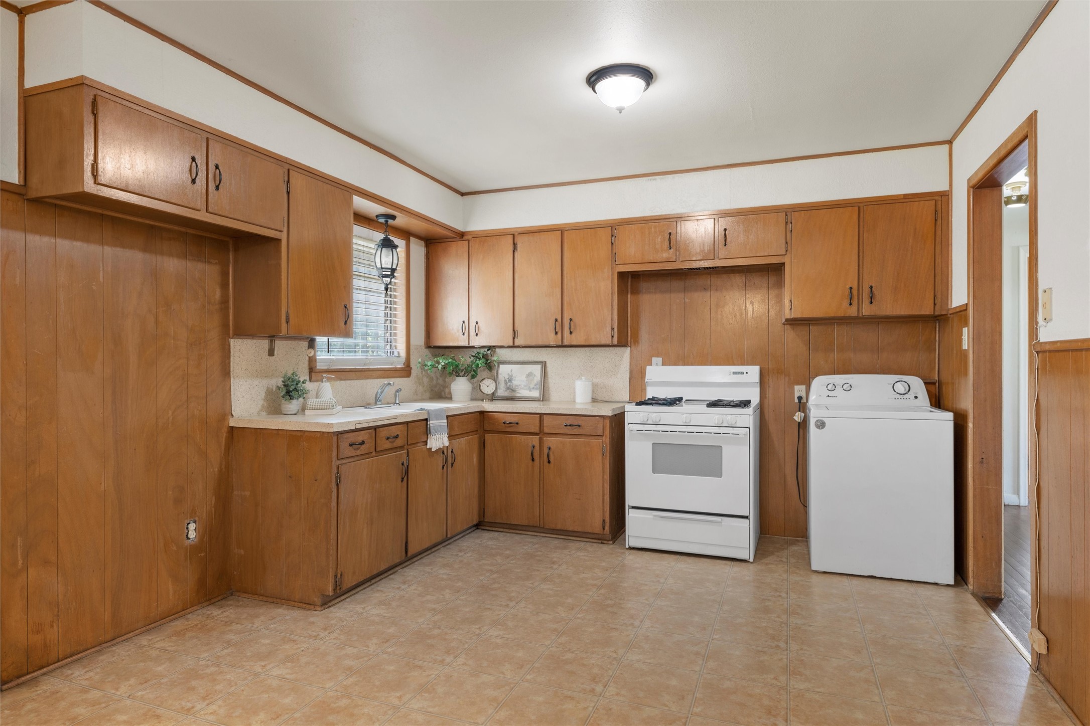 1107 N 66th Street Waco TX 76710